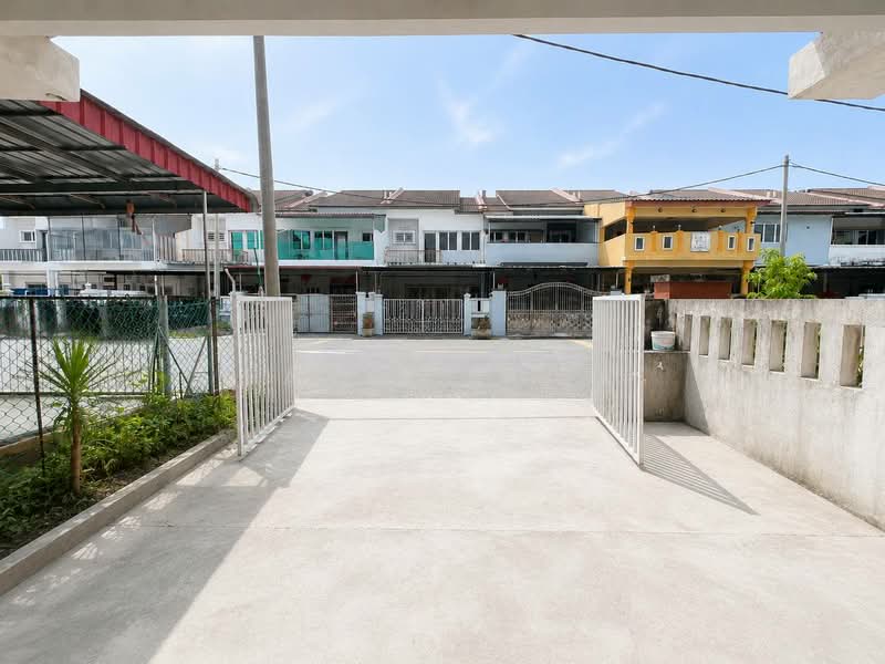 1-storey Terraced House for Sale in Kuala Selangor (Selangor) - Fazie Noor - Exterior - PropertyGuru.com.my