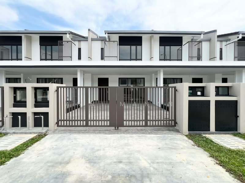 2-storey Terraced House for Sale in Bandar Bukit Raja (Klang) - Amni Manan - Exterior - PropertyGuru.com.my