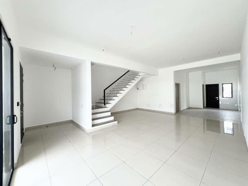 2-storey Terraced House for Sale in Bandar Bukit Raja (Klang) - Amni Manan - Interior - PropertyGuru.com.my