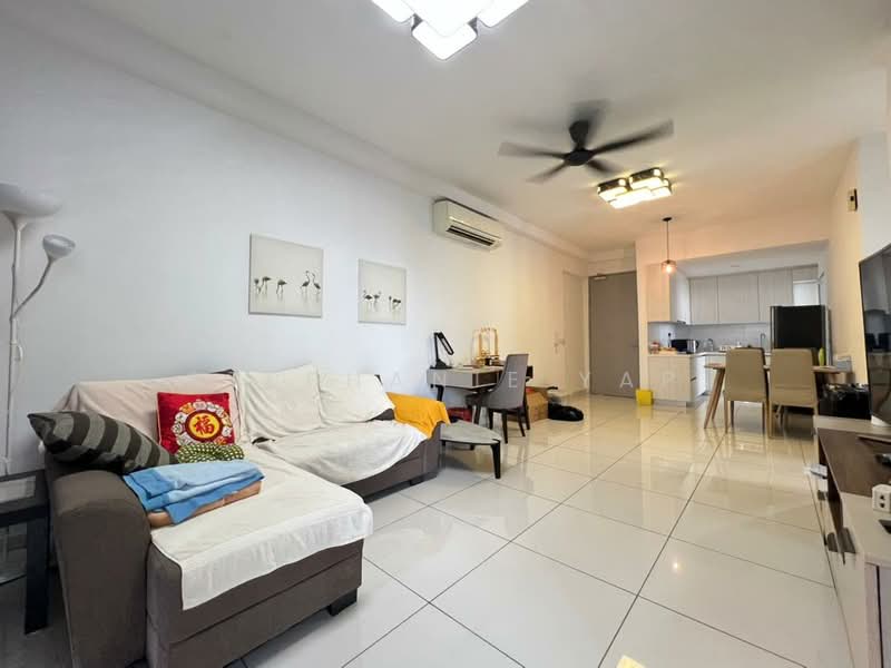 Service Residence for Sale at Residences @ 1 Tebrau - Stephanie Yap - Living Room - PropertyGuru.com.my