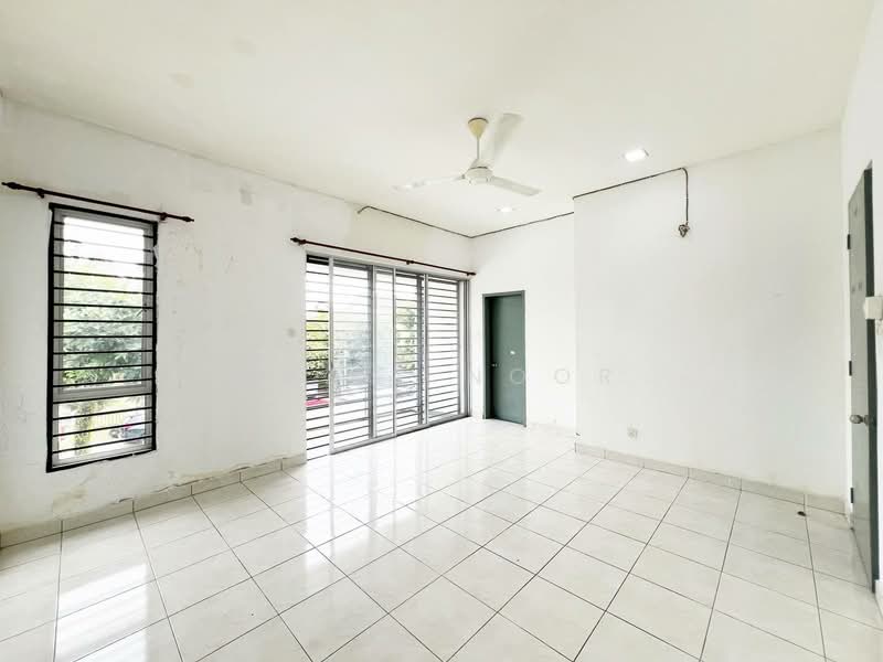 Rumah Teres 2 Tingkat untuk Dijual di Sungai Buloh (Selangor) - Fazie Noor - Living Room - PropertyGuru.com.my