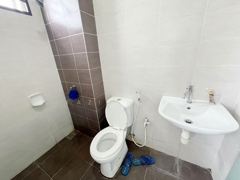 Rumah Teres 2 Tingkat untuk Dijual di Sungai Buloh (Selangor) - Fazie Noor - Bathroom - PropertyGuru.com.my