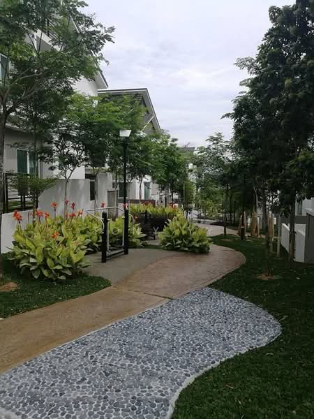 Rumah Teres 3.5 Tingkat untuk Dijual di Bandar Rinching (Semenyih) - Tony YY - PropertyGuru.com.my
