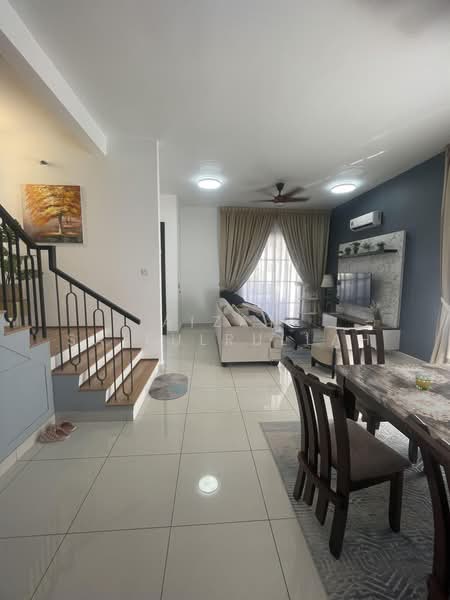 Rumah Kluster untuk Dijual di Eco Majestic (Semenyih) - Aizat Saifulrullah - Living Room - PropertyGuru.com.my