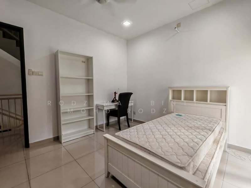3-storey Terraced House for Rent in Sepang (Selangor) - Rodzimah Binti Mohd Rodzi - Bedroom - PropertyGuru.com.my