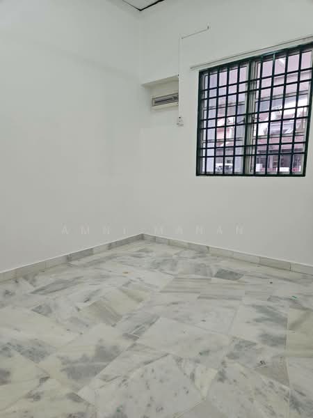 Rumah Teres 2 Tingkat untuk Disewa di Bandar Bukit Raja (Klang) - Amni Manan - Interior - PropertyGuru.com.my