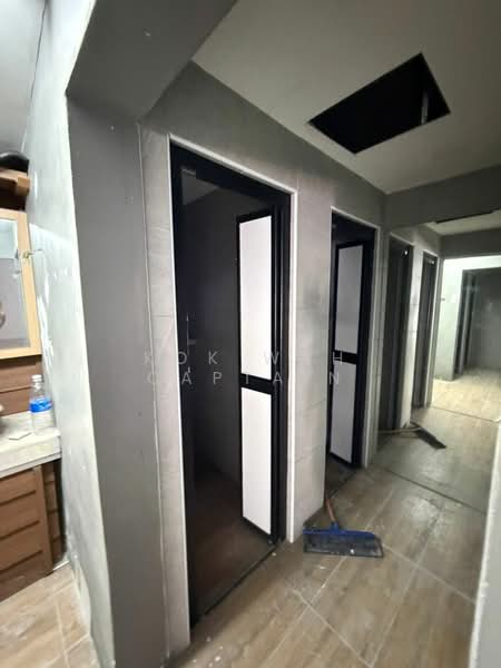 Shop for Rent in Sri Petaling (Kuala Lumpur) - Kok Wah Captain - Corridor - PropertyGuru.com.my