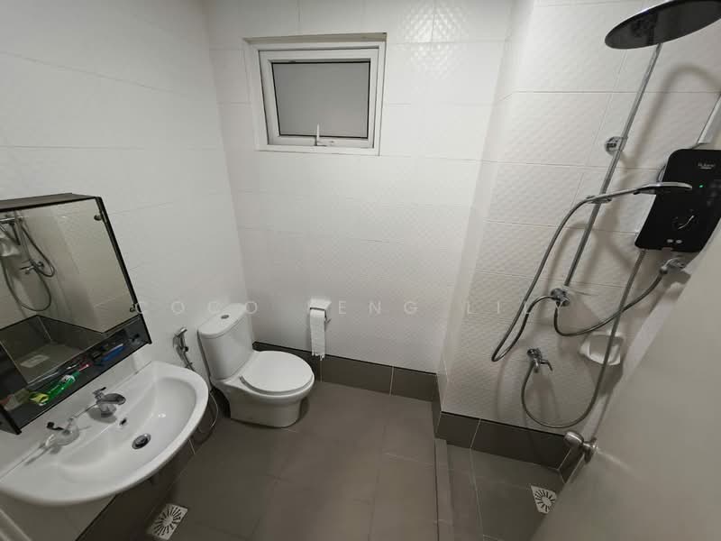 Service Residence for Sale at Seasons Amara Larkin - Coco Feng Lily - Bathroom - PropertyGuru.com.my