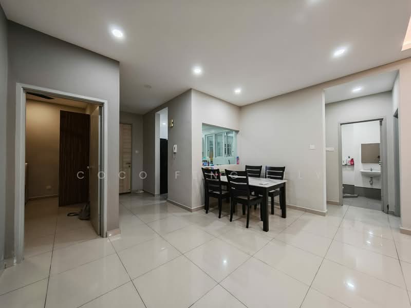 Service Residence for Sale at Seasons Amara Larkin - Coco Feng Lily - Interior - PropertyGuru.com.my