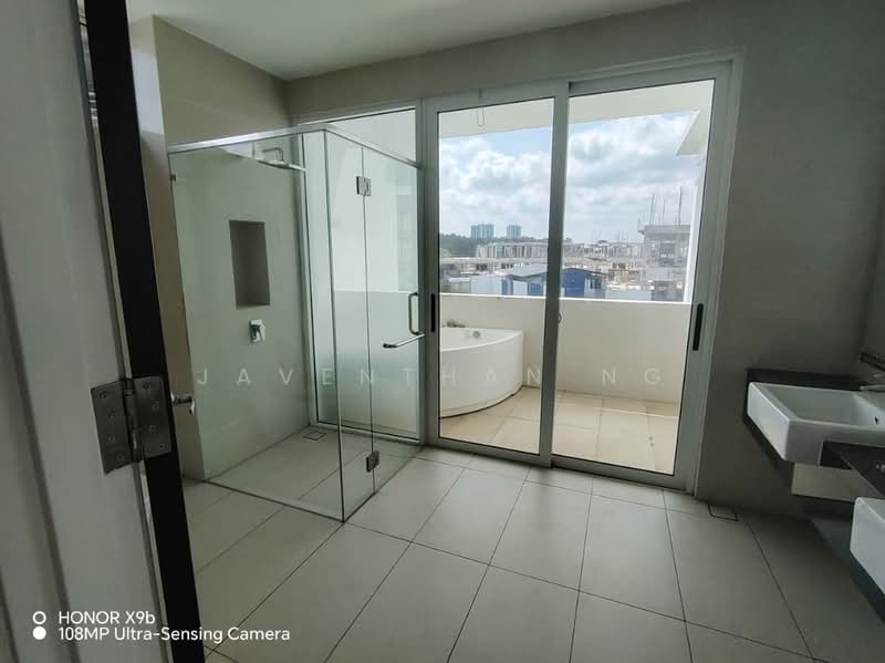 Bungalow for Sale in Senibong (Permas Jaya) - Javenthan Ng - Bathroom - PropertyGuru.com.my
