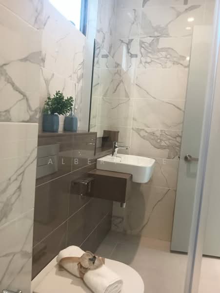 Servis Apartment untuk Dijual di Residensi 38 Bangsar - Albert Lee - Bathroom - PropertyGuru.com.my