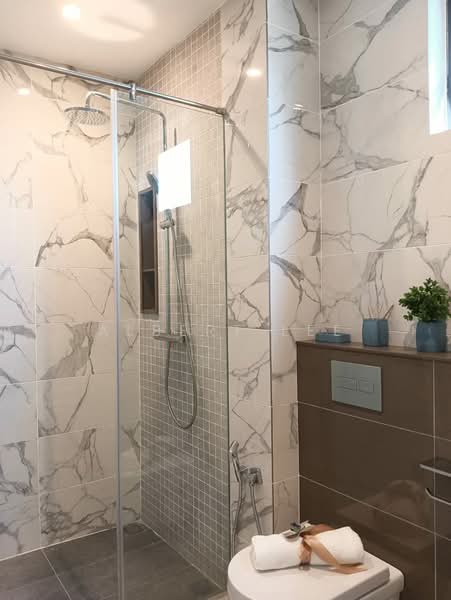 Servis Apartment untuk Dijual di Residensi 38 Bangsar - Albert Lee - Bathroom - PropertyGuru.com.my