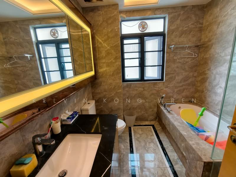 Service Residence for Sale at R&F Princess Cove Phase 1 - Kelvin Kong Wren - Bathroom - PropertyGuru.com.my