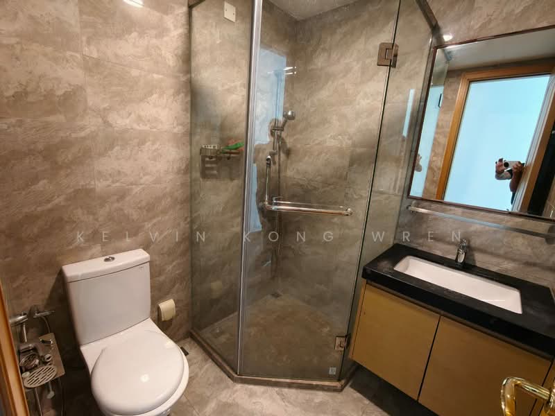 Service Residence for Sale at R&F Princess Cove Phase 1 - Kelvin Kong Wren - Bathroom - PropertyGuru.com.my