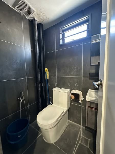 Pejabat untuk Disewa di Bandar Bukit Tinggi (Klang) - June Ng - Bathroom - PropertyGuru.com.my
