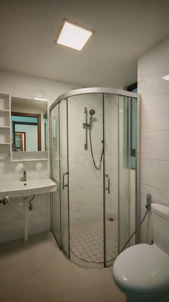 Service Residence for Sale at Forest City - Alvin Seah - Bathroom - PropertyGuru.com.my