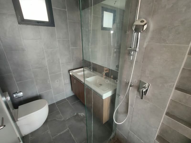 Service Residence for Sale at Ativo Suites @ Damansara Avenue - Louis Foong - Bathroom - PropertyGuru.com.my