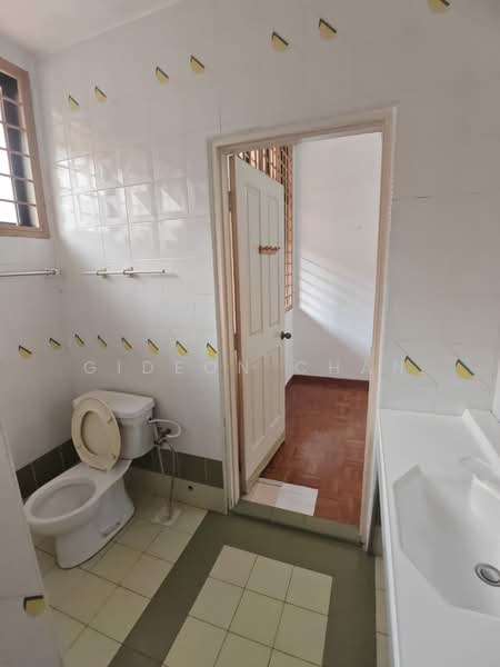 2-storey Terraced House for Rent in Taman Suria (Johor Bahru) - Gideon Chan - Bathroom - PropertyGuru.com.my