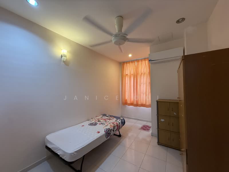 3-storey Terraced House for Sale in Sungai Ara (Penang) - Janice Ooi - Bedroom - PropertyGuru.com.my