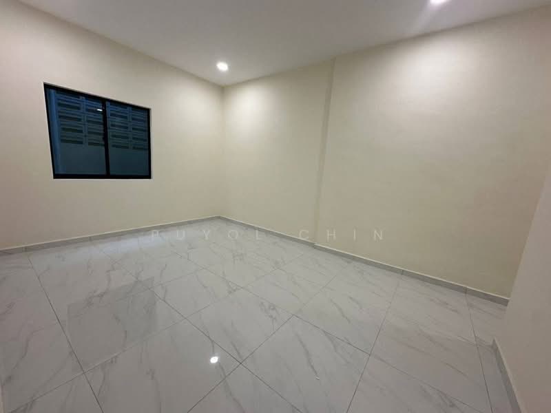 Rumah Berkembar untuk Dijual di Taman Sri Tebrau (Johor Bahru) - Puyol Chin - PropertyGuru.com.my