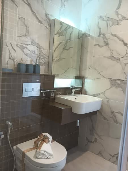 Service Residence for Sale at Residensi 38 Bangsar - Albert Lee - Bathroom - PropertyGuru.com.my