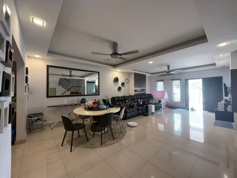2-storey Terraced House for Sale in Setia Damai (Setia Alam) - Elwin Chok - Living Room - PropertyGuru.com.my