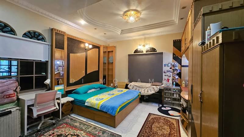 Rumah Banglo untuk Dijual di Taman Setia Jaya (Banting) - Adi Mohamad - Bedroom - PropertyGuru.com.my