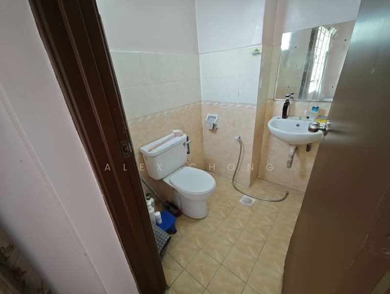 Kondominium untuk Disewa di Paradesa Tropica - Alex CHONG - Bathroom - PropertyGuru.com.my