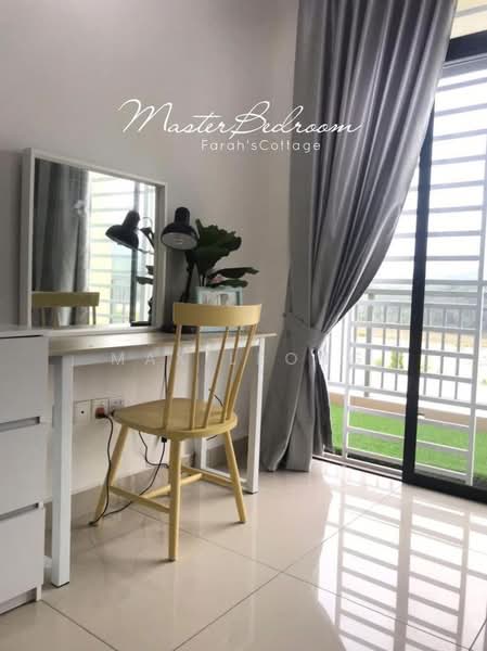 Rumah Teres 2 Tingkat untuk Dijual di Bandar Penawar (Kota Tinggi) - Max Leong - Master Bedroom - PropertyGuru.com.my