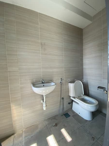 Office for Rent in Kampung Berembang (Ampang) - Siew Yoong - Bathroom - PropertyGuru.com.my