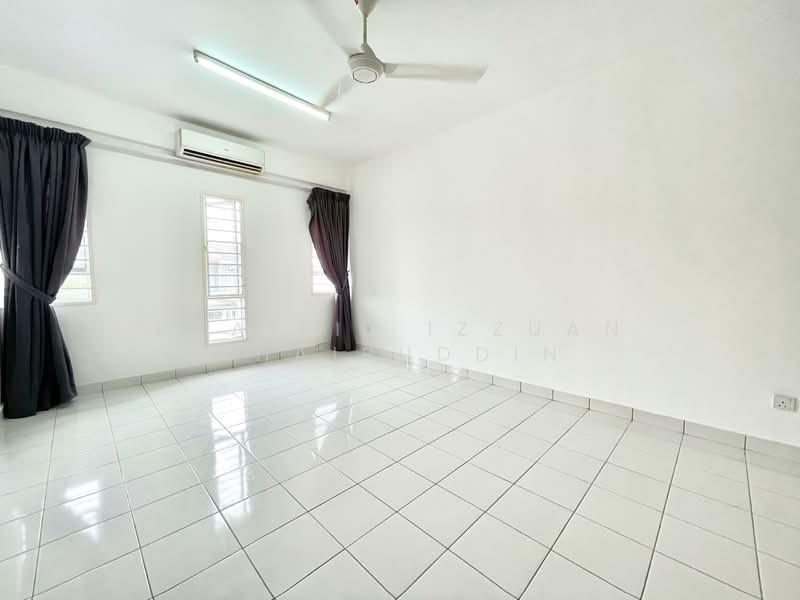 2-storey Terraced House for Sale in Shah Alam (Selangor) - Khairil Izzuan Khairuddin - Interior - PropertyGuru.com.my