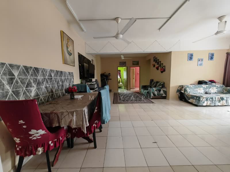 Kondominium untuk Disewa di Kepong Sentral Condominium - Amy Yap - Living Room - PropertyGuru.com.my