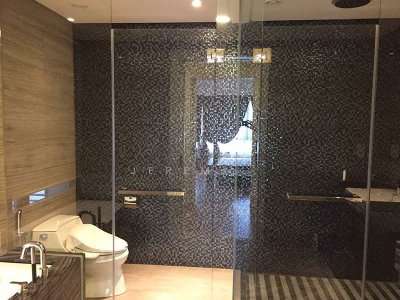 Servis Apartment untuk Dijual di The Sentral Residences - Jeremy . - Bathroom - PropertyGuru.com.my