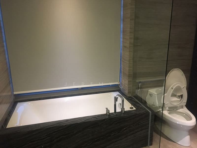 Servis Apartment untuk Dijual di The Sentral Residences - Jeremy . - Bathroom - PropertyGuru.com.my