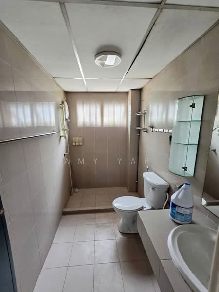 2-storey Terraced House for Sale in Taman Megah Kepong (Kepong) - Amy Yap - Bathroom - PropertyGuru.com.my