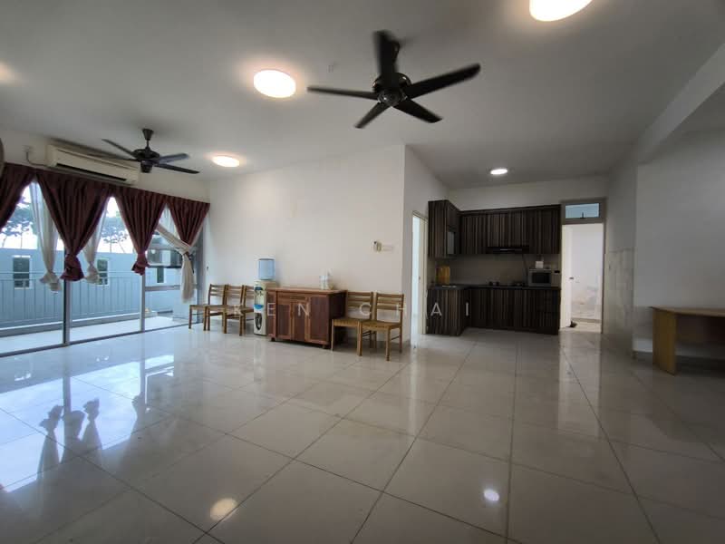 Pangsapuri untuk Dijual di D'Rich Executive Suites - Ken Chai - Living Room - PropertyGuru.com.my