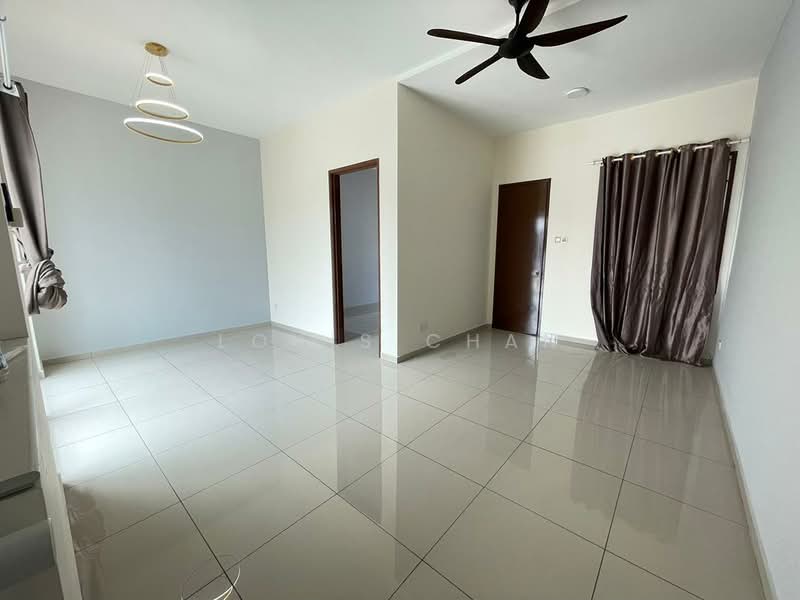 2.5-storey Terraced House for Sale in Bandar Botanic (Klang) - Louis Chan - Living Room - PropertyGuru.com.my