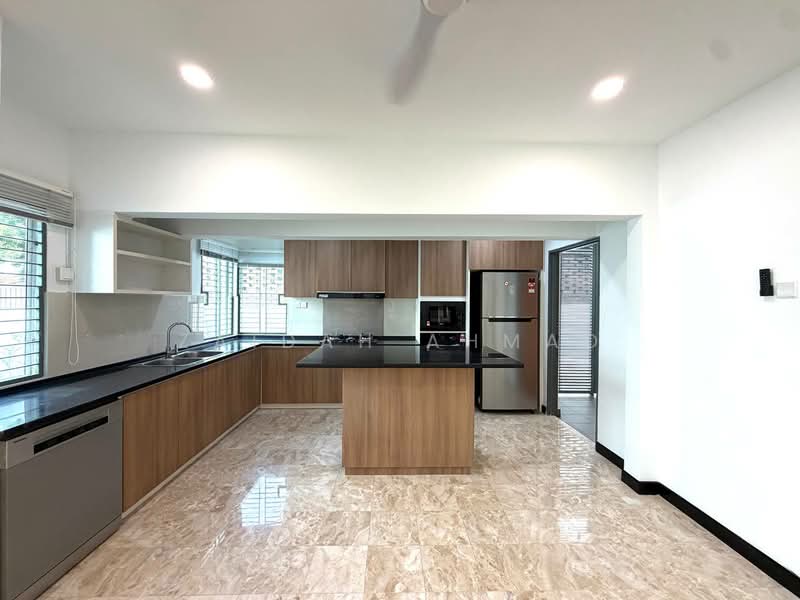Rumah Banglo untuk Disewa di Bangsar (Kuala Lumpur) - Zaidah Ahmad - Kitchen - PropertyGuru.com.my
