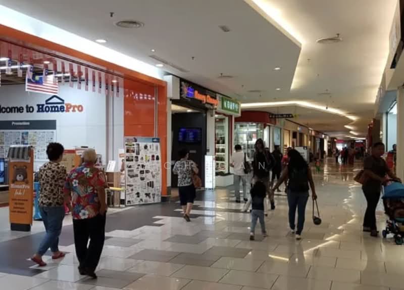 Retail Space for Sale in Usj 1 (Subang Jaya) - Zach Gan - Corridor - PropertyGuru.com.my