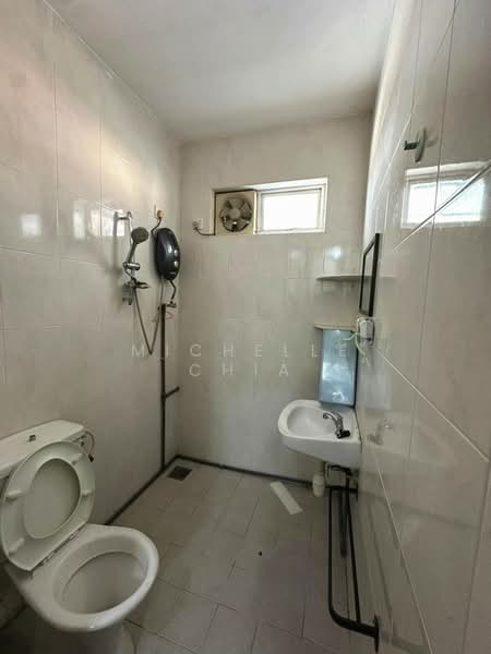 2-storey Terraced House for Rent in Taman Sejati (Bukit Mertajam) - Michelle Chia - Bathroom - PropertyGuru.com.my