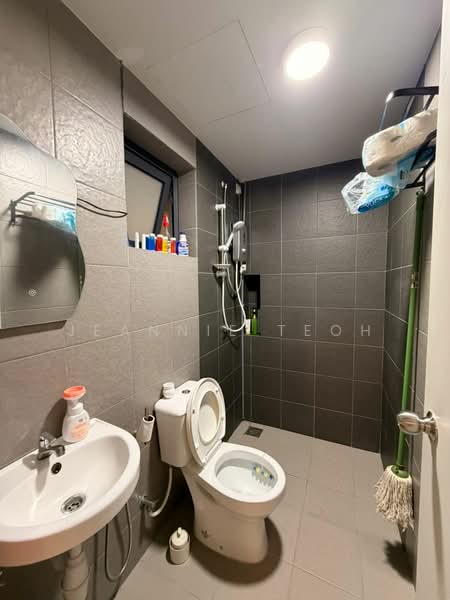Kondominium untuk Disewa di Sky Awani Residensi 4 - Jeannie Teoh - Bathroom - PropertyGuru.com.my