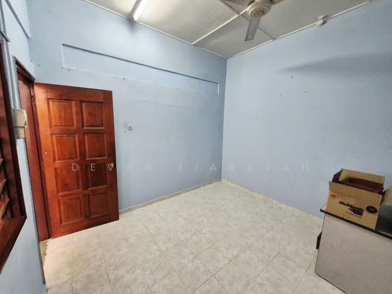 1-storey Terraced House for Sale in Taman Ehsan (Kepong) - Devan Tiarajah - Interior - PropertyGuru.com.my