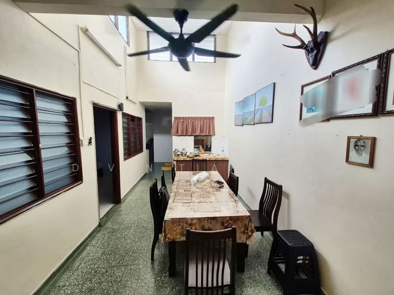 1-storey Terraced House for Sale in Taman Ehsan (Kepong) - Devan Tiarajah - Dining Room - PropertyGuru.com.my