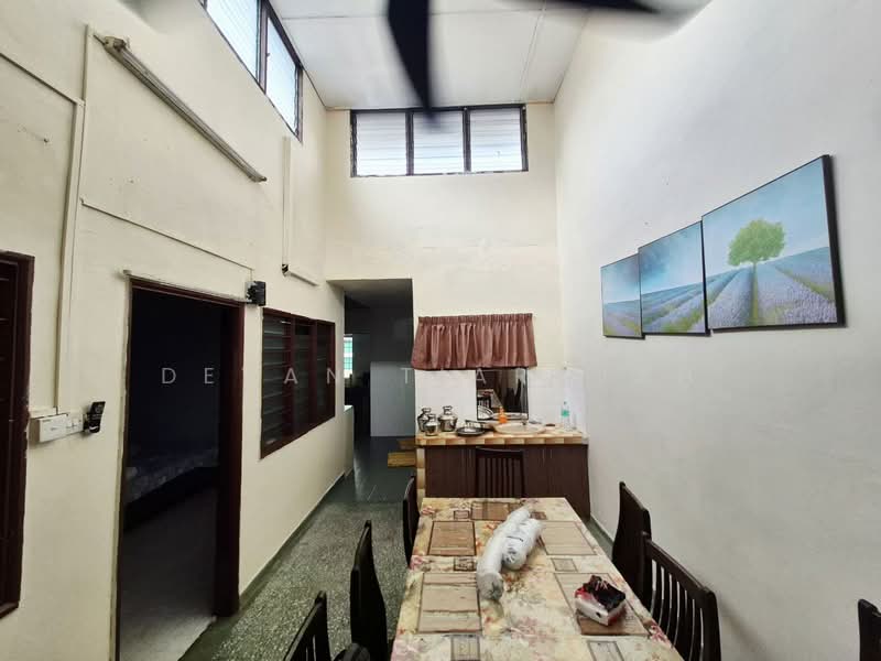 1-storey Terraced House for Sale in Taman Ehsan (Kepong) - Devan Tiarajah - Dining Room - PropertyGuru.com.my