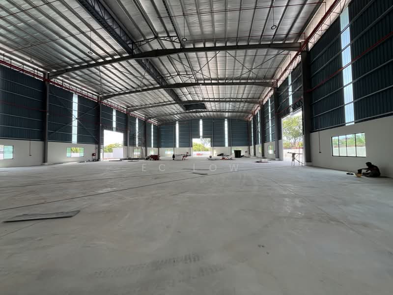 Semi-D Factory for Rent in Taman Perindustrian Meranti (Puchong) - EC Low - Interior - PropertyGuru.com.my