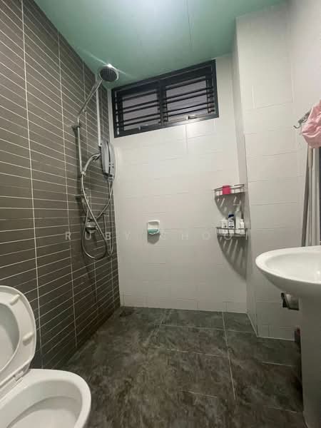 Service Residence for Rent at Palazio - Ruby Chooi - Bathroom - PropertyGuru.com.my