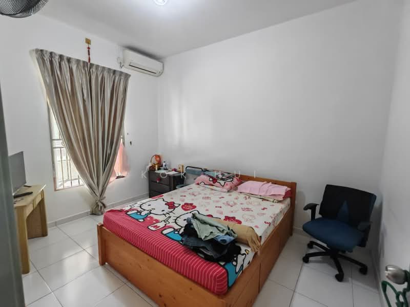 Rumah Teres 2 Tingkat untuk Dijual di Setia Tropika (Johor Bahru) - Kok Hui - Bedroom - PropertyGuru.com.my