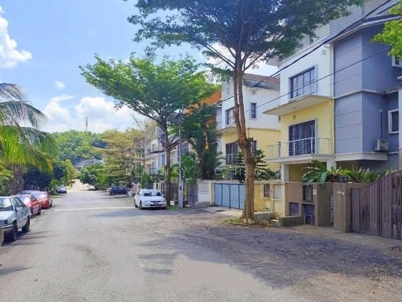 Semi-Detached House for Sale in Taman Puncak Saujana (Kajang) - Kenny Choo - PropertyGuru.com.my