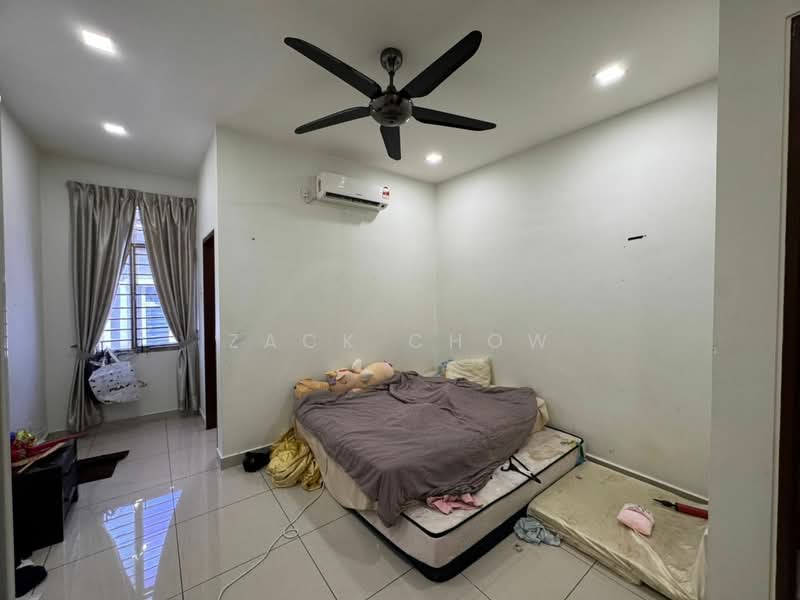 2-storey Terraced House for Sale in Taman Seri Austin (Tebrau) - Zack Chow - Bedroom - PropertyGuru.com.my