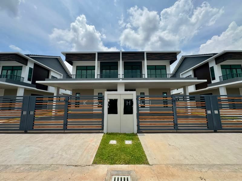 Cluster House for Sale in Taman Impian Emas (Skudai) - Kok Hui - Exterior - PropertyGuru.com.my